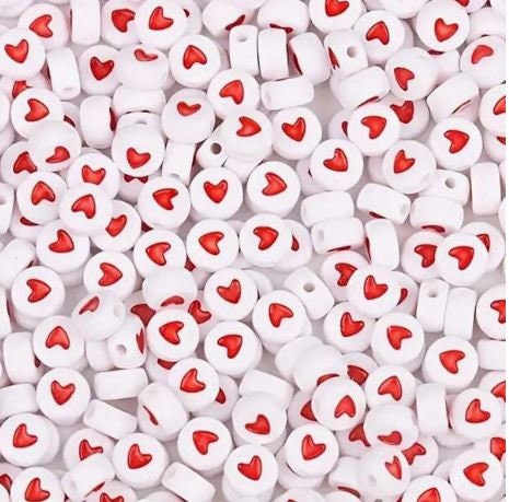 100Pcs  white and red round heart beads