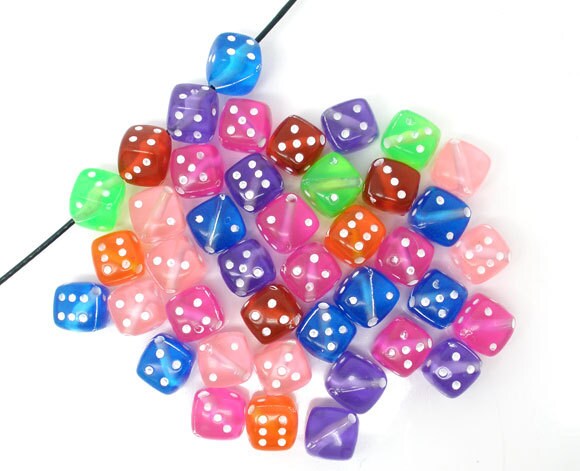 100 x Multi Coloured Dice Beads Acrylic 8 x 8mm